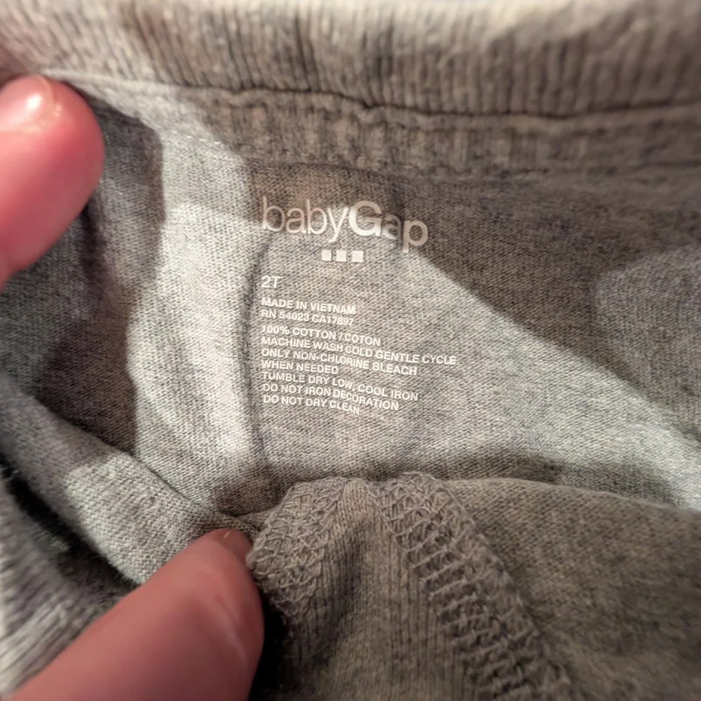 GAP 2T Gray Tank Top and Blue Star Shorts Set